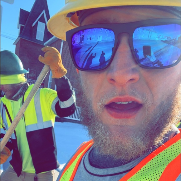 Meet your Posher, Billy - Picture 2 of 3